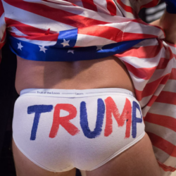 Как Дональд Трамп судится с актрисой порно